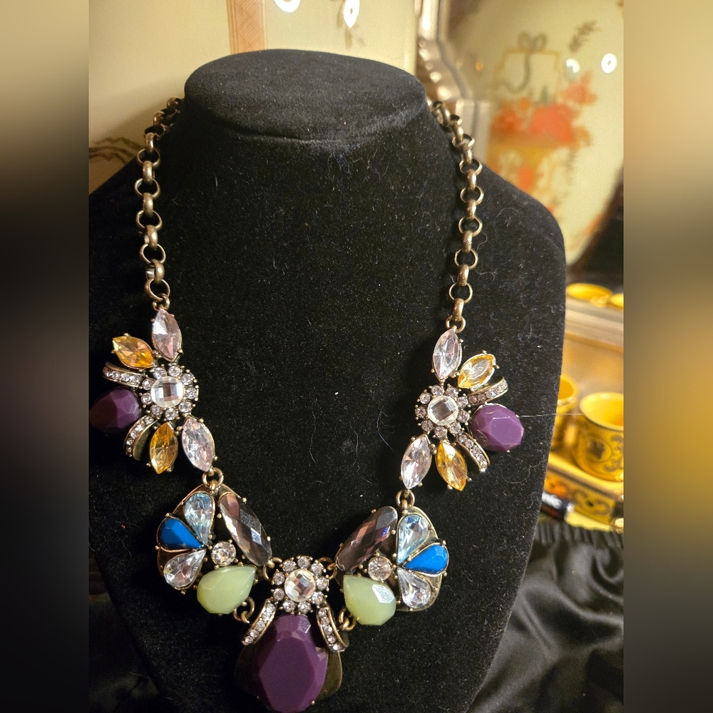 Elegant Multicolor Statement Necklace